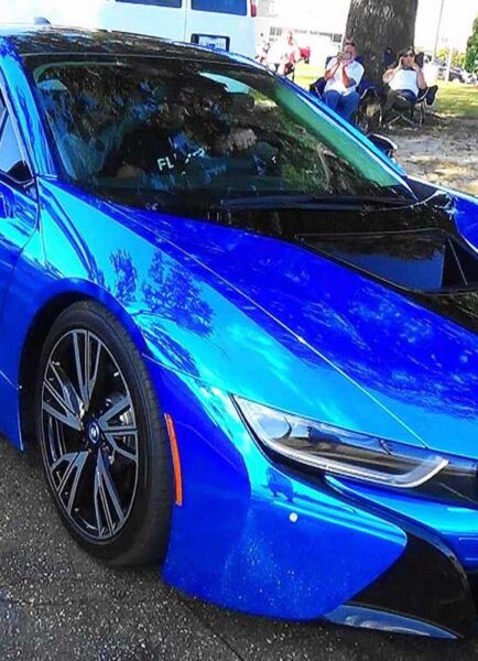 BMW i8 Blue Chrome – The powerful shiny pearl